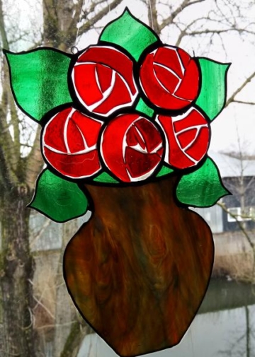 "Roosid vaasis"