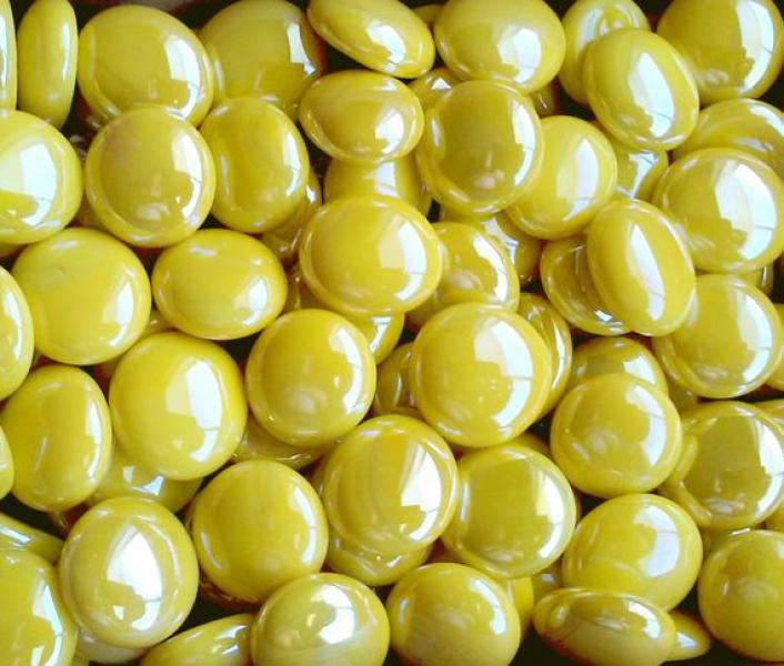 Klaashelmes lüstriga kollane opaakne, 20mm