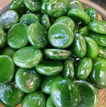 Klaashelmes opaakne roheline 20mm, lüstriga