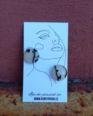 Kõrvarõngad vana-roosad  nööbid